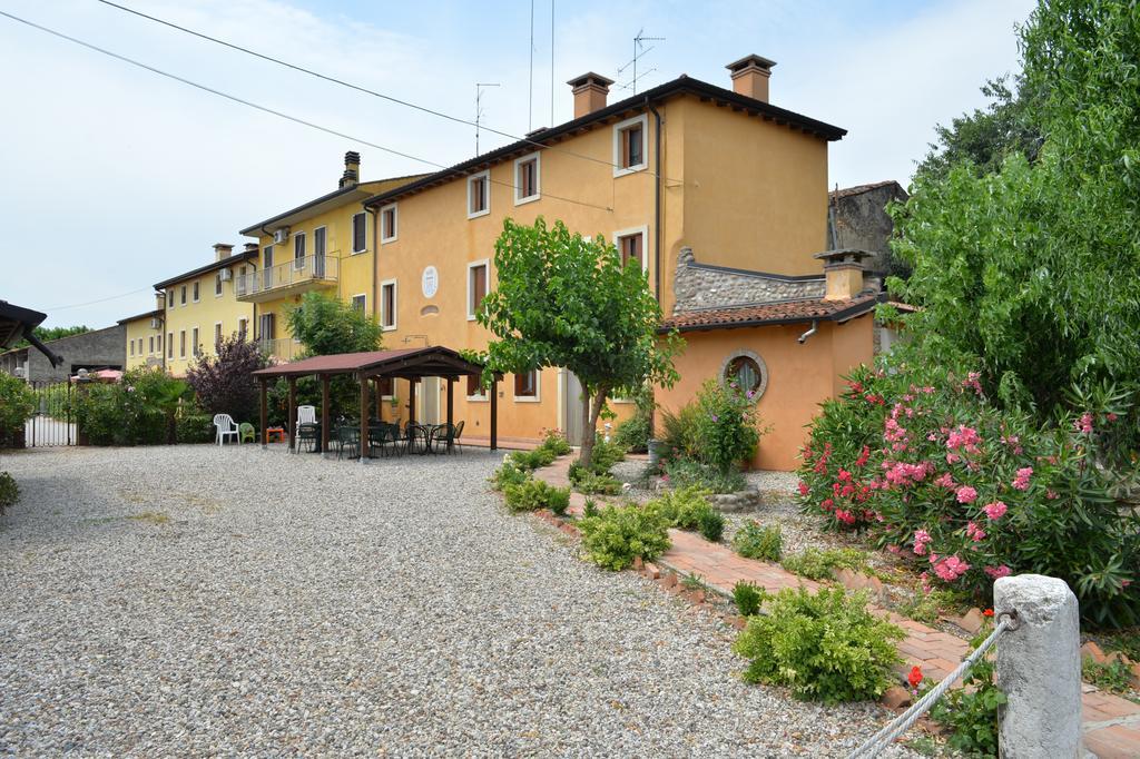 Agriturismo Le Mura Del Gherlo Valeggio sul Mincio Exterior foto