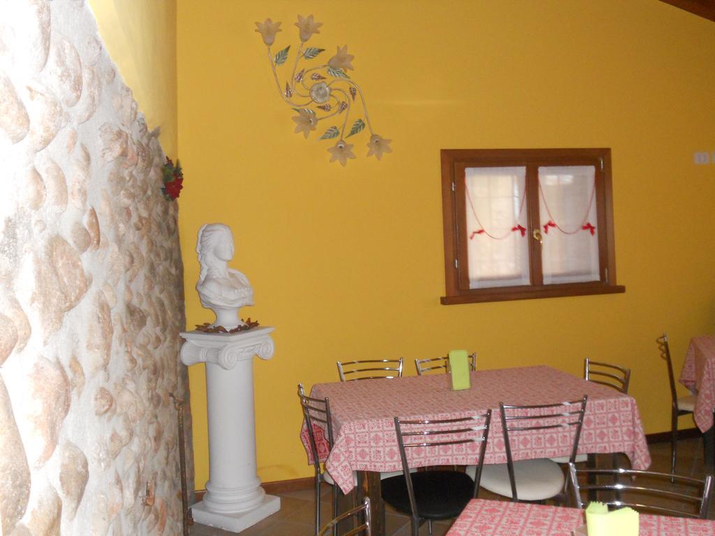 Agriturismo Le Mura Del Gherlo Valeggio sul Mincio Exterior foto