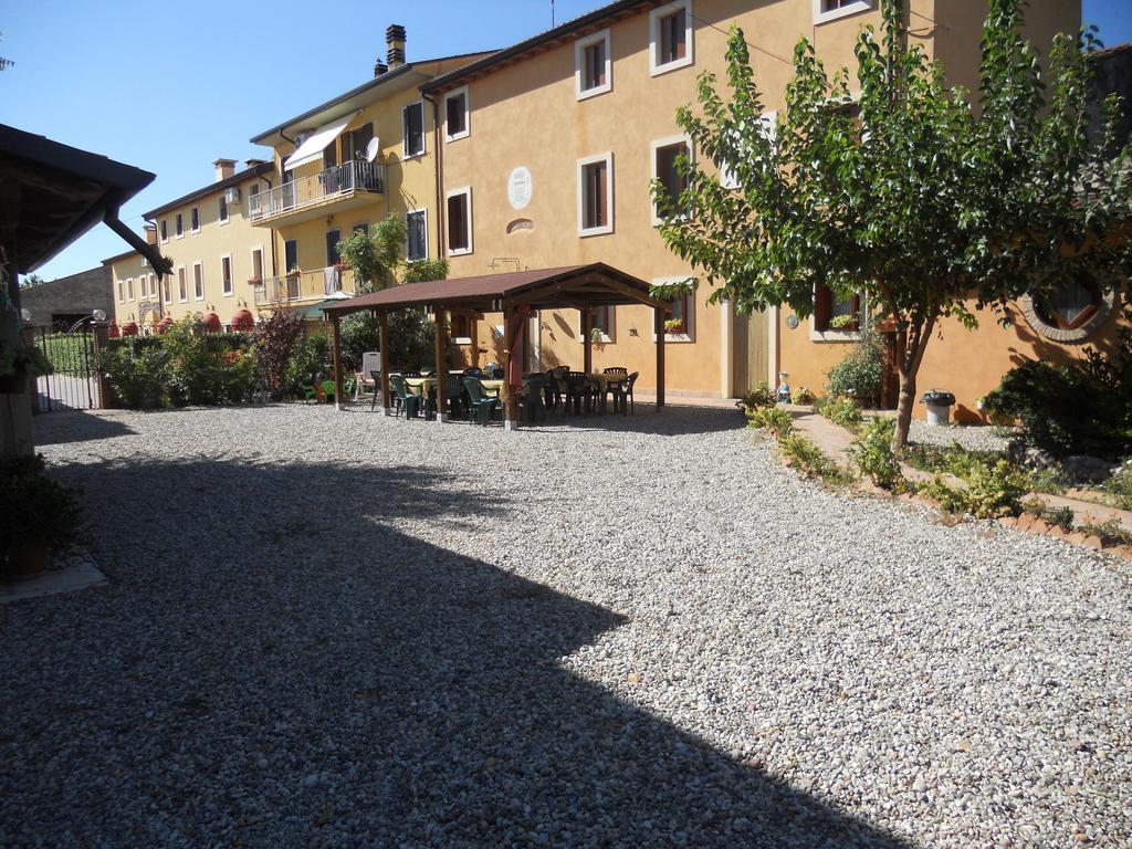 Agriturismo Le Mura Del Gherlo Valeggio sul Mincio Exterior foto