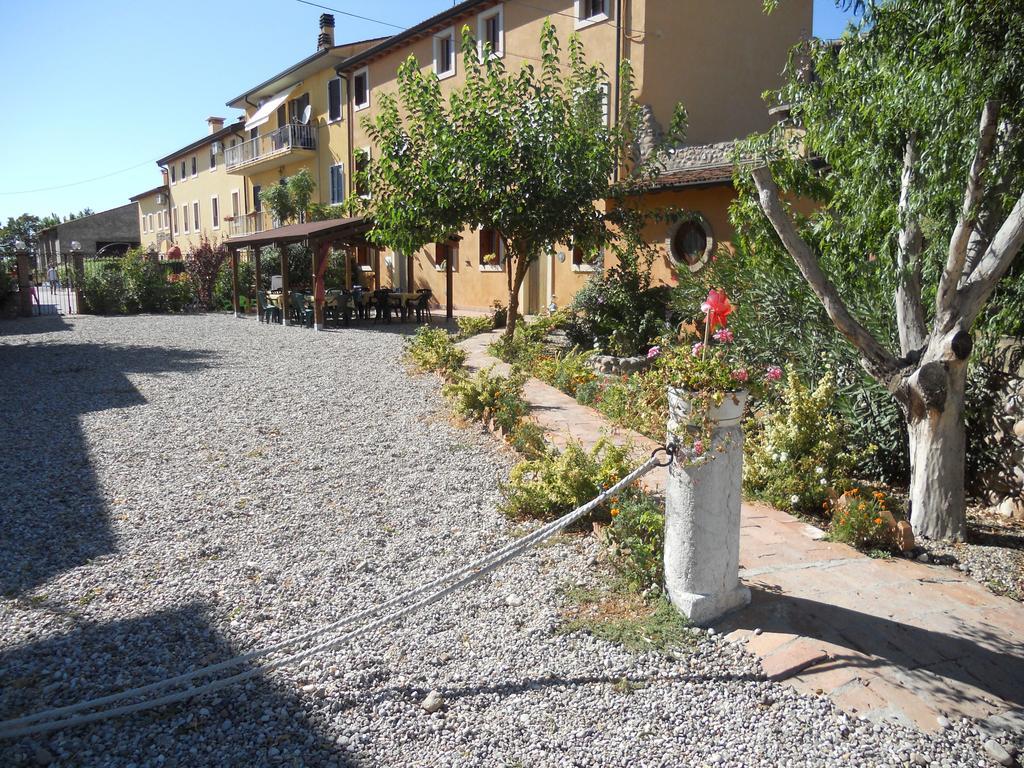 Agriturismo Le Mura Del Gherlo Valeggio sul Mincio Exterior foto