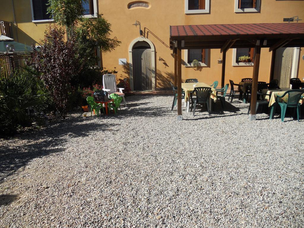 Agriturismo Le Mura Del Gherlo Valeggio sul Mincio Exterior foto